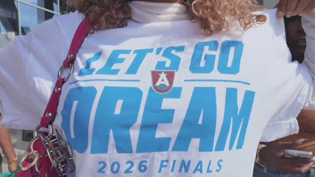 Atlanta Dream fans celebrate team's Game 6 win — Brookhaven Sports news