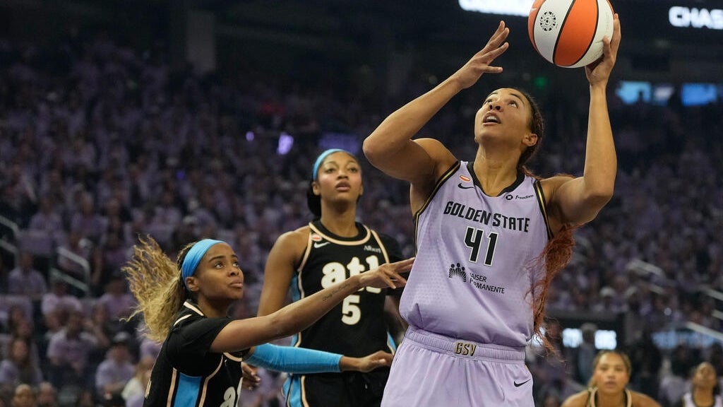 Angered over a.m. WNBA Finals tip-off, Chicago bar owner opens early to fans anyway, to "cause a ruckus" — Brookhaven Business news